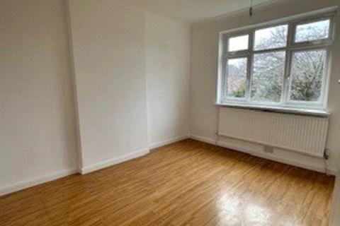 undefined, Hazelwood Avenue, Morden, SM4