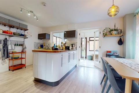 3 bedroom detached house for sale, Audley Mead, Milton Keynes MK13