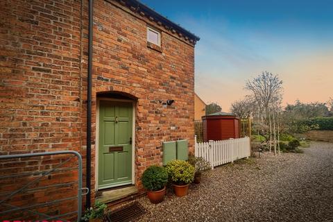 2 bedroom cottage for sale, College Street, East Bridgford NG13