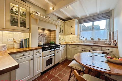 2 bedroom cottage for sale, College Street, East Bridgford NG13