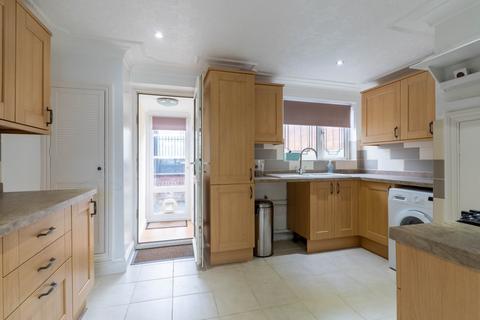 undefined, Livingstone Road, Gravesend, Kent, DA12 5DY