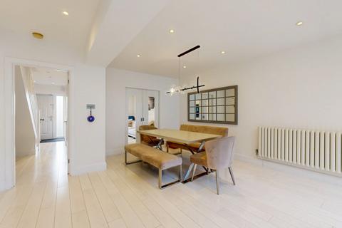 4 bedroom semi-detached house for sale, Kenneth Gardens, Stanmore, HA7