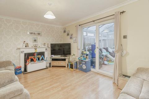 4 bedroom semi-detached house for sale, Stonehill Avenue, Leicester, LE4