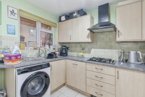 4 bedroom semi-detached house for sale, Stonehill Avenue, Leicester, LE4