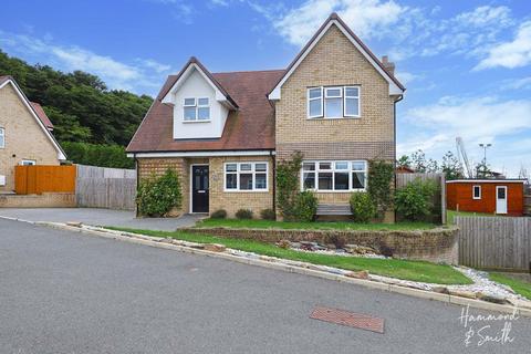 3 bedroom detached house for sale, Greenview Grove, Waltham Abbey EN9