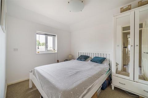 1 bedroom flat for sale, Beeches Close, Penge, London, SE20