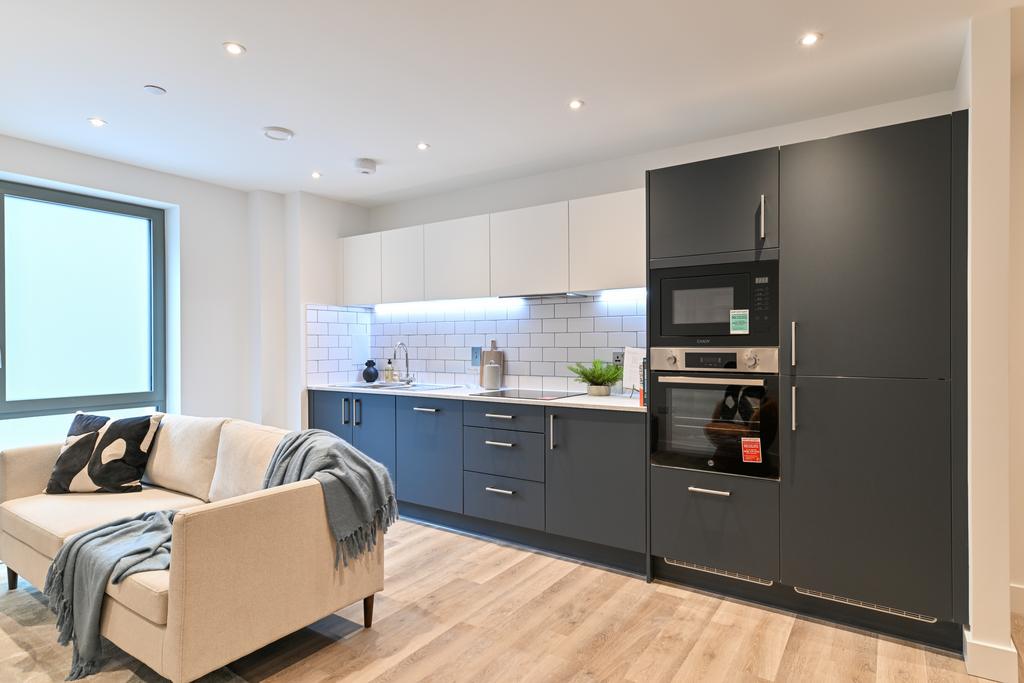 Kitchen with integrated appliances
