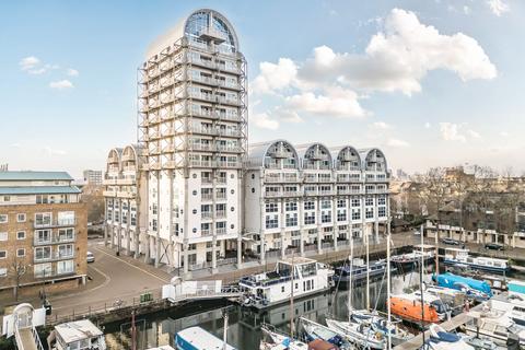 3 bedroom flat for sale, Sweden Gate, Baltic Quay, SE16