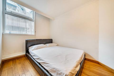 3 bedroom flat for sale, Sweden Gate, Baltic Quay, SE16