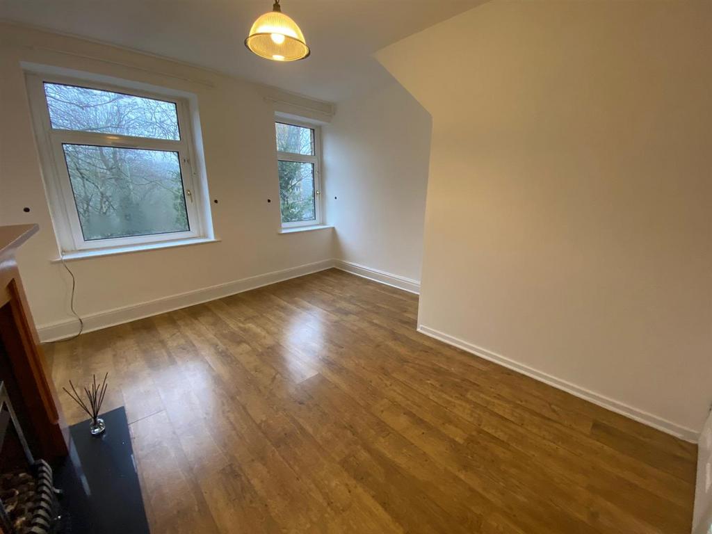 LOUNGE 3.jpg