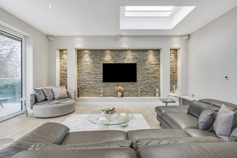 undefined, The Ridings, London, W5