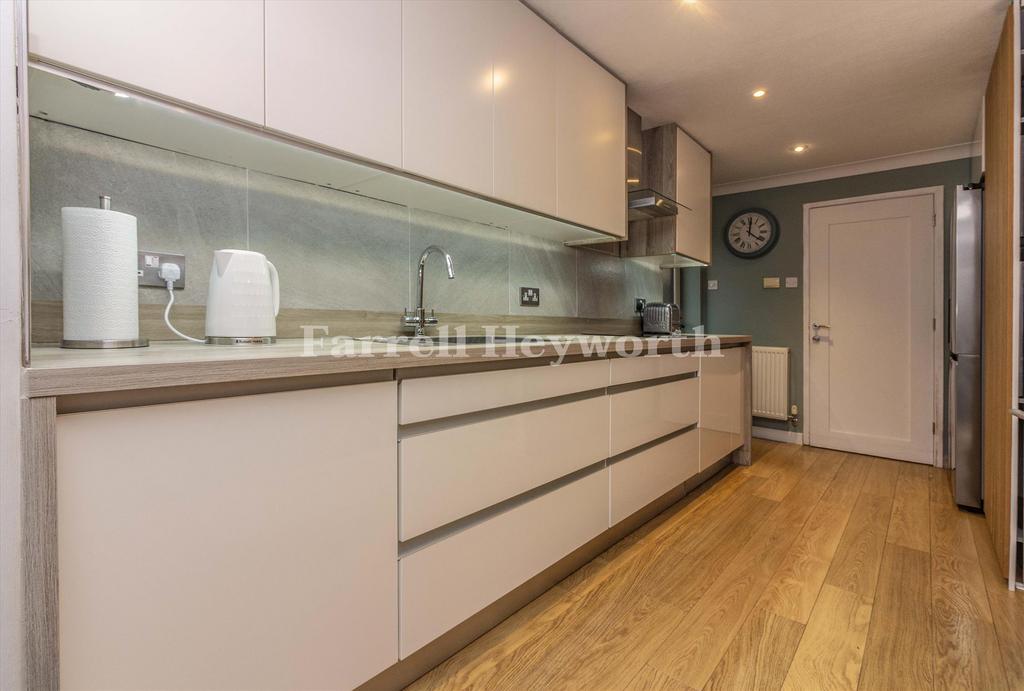 Kitchen b