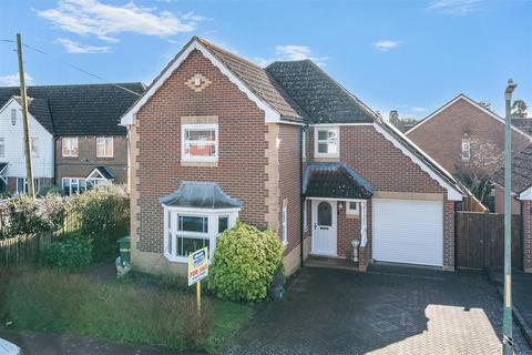 4 bedroom detached house for sale, Melford Drive, Maidstone