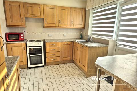 4 bedroom detached house to rent, Claremont Road, Hadley Wood, EN4