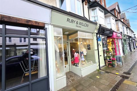 2 bedroom apartment for sale, Leigh Road, Leigh-on-Sea, Essex, SS9