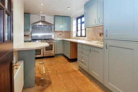 4 bedroom detached house for sale, Church Road, Arundel BN18