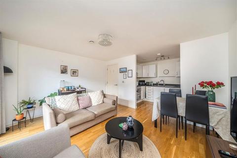 2 bedroom flat for sale, Blackheath Hill, London SE10
