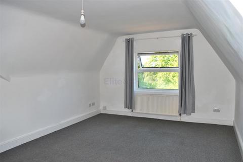 2 bedroom flat to rent, Beckenham Road, Beckenham, BR3