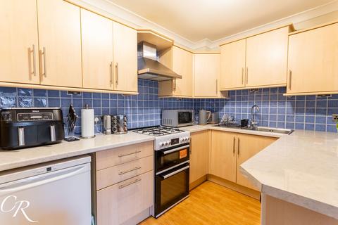 2 bedroom flat for sale, Mendip Road, Cheltenham GL52
