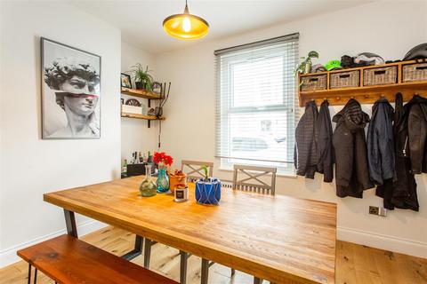 undefined, Ropery Street, Mile End, E3
