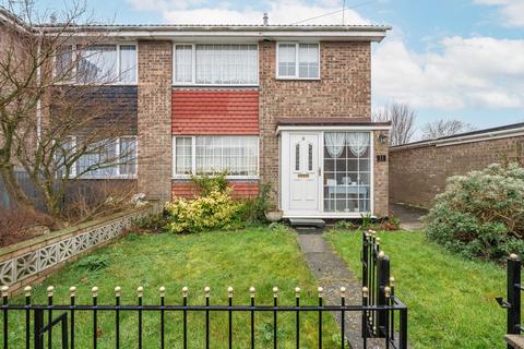 3 bedroom semi-detached house for sale, Kalmia Green, Gorleston