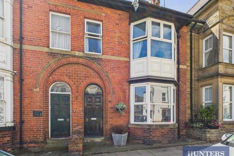 2 bedroom flat for sale, Belle Vue Street, Filey