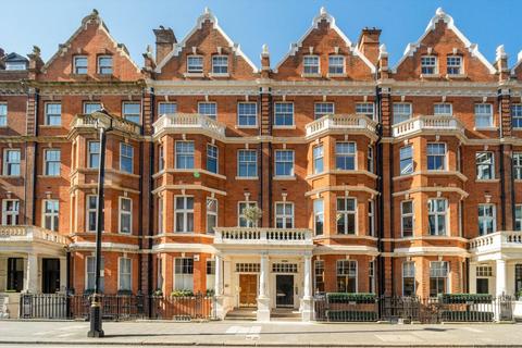 2 bedroom flat for sale, Park Street, London W1K