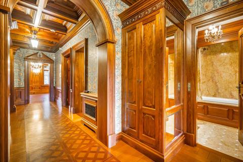 2 bedroom flat for sale, Park Street, London W1K