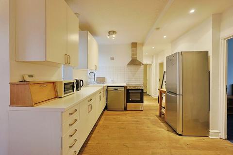 undefined, Clarendon Road, London W11