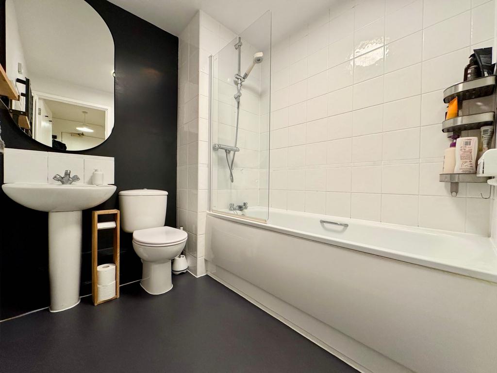Family bathroom