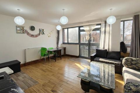 1 bedroom flat for sale, Romford Road, London E7