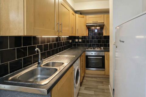 1 bedroom flat for sale, Romford Road, London E7