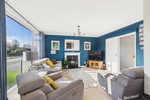 2 bedroom detached bungalow for sale, Irvine Drive, Stoke Mandeville