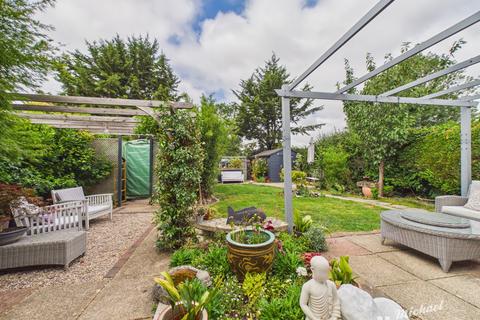 2 bedroom detached bungalow for sale, Irvine Drive, Stoke Mandeville