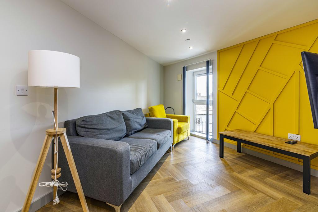 Living Room (3)