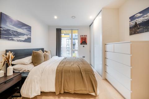 2 bedroom apartment for sale, Arts Lane, London
