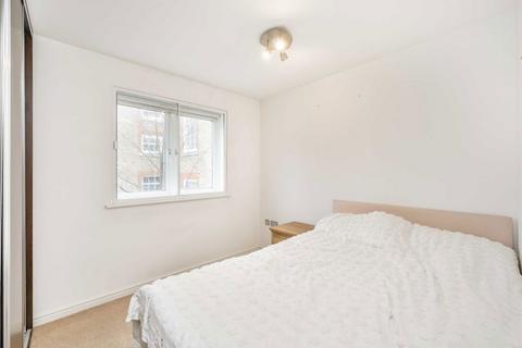 2 bedroom flat to rent, Garratt Lane, London SW18