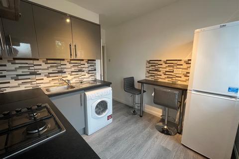 2 bedroom apartment to rent, High Street, Edgware, Middlesex, HA8
