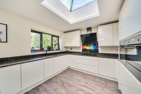 4 bedroom detached house for sale, Rhinefield Close, Brockenhurst, SO42