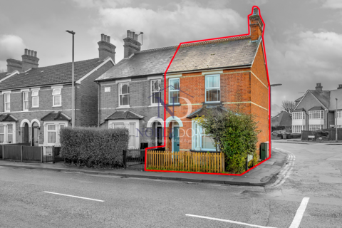 3 bedroom semi-detached house for sale, Guildford Road, Chertsey, KT16