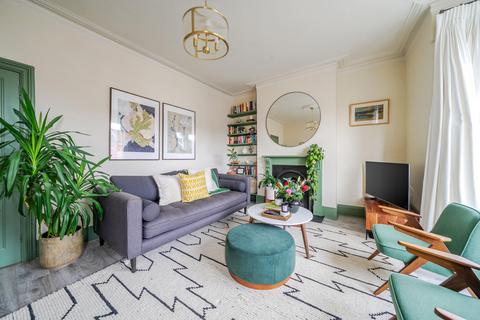 2 bedroom flat for sale, Clive Road, West Dulwich, London, SE21