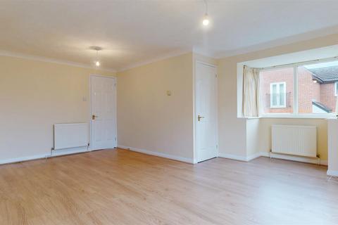 3 bedroom end of terrace house for sale, Rosemullion Avenue, Milton Keynes MK4
