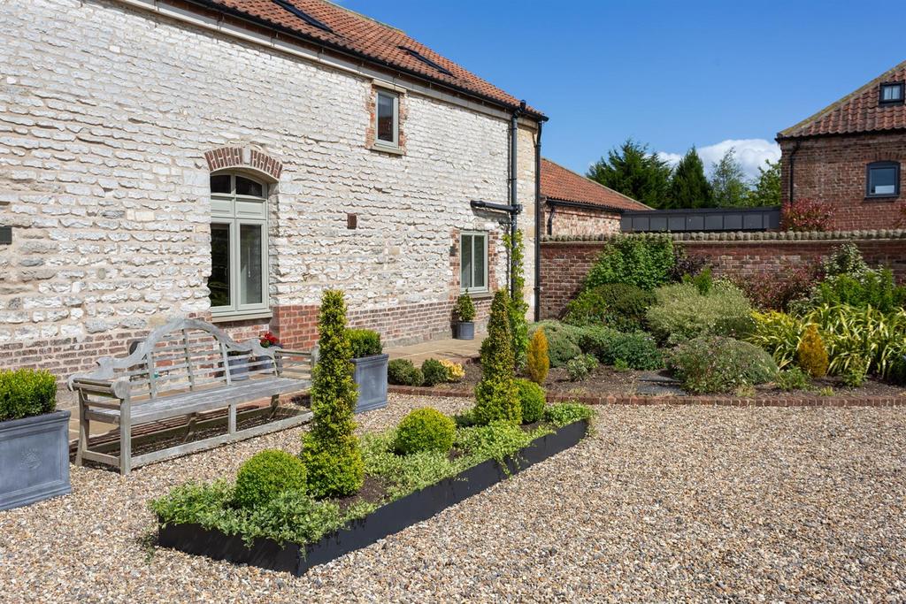Front Courtyard Garden