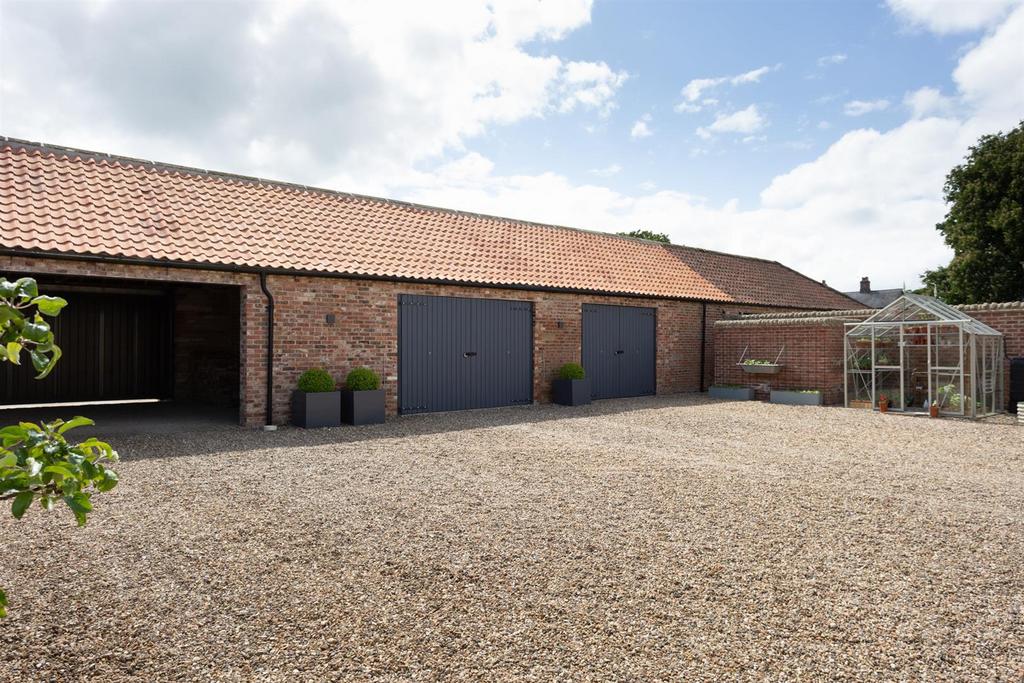 Parking & Garaging