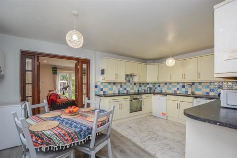 4 bedroom semi-detached house for sale, Brocksparkwood, Brentwood