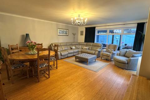undefined, Grosvenor Road, Staines-upon-Thames, Surrey, TW18