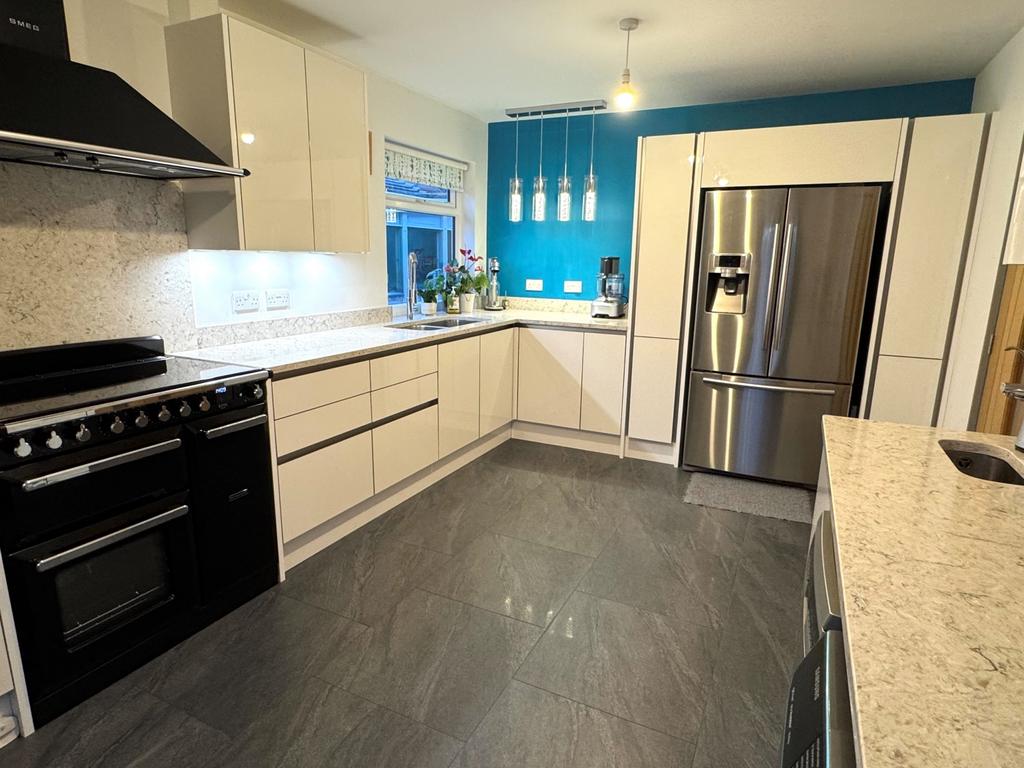 Kitchen Right