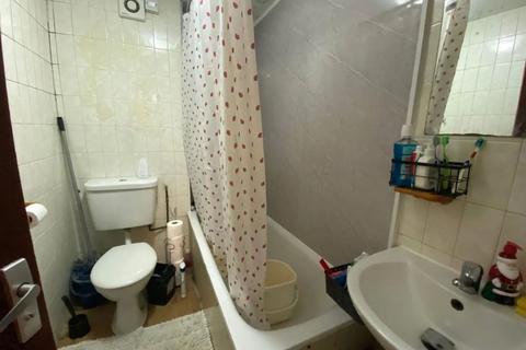 undefined, 126C Ordnance Road, Enfield, Middlesex, EN3 6BU