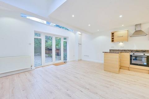 2 bedroom flat for sale, Barrowgate Road, Chiswick, London, W4