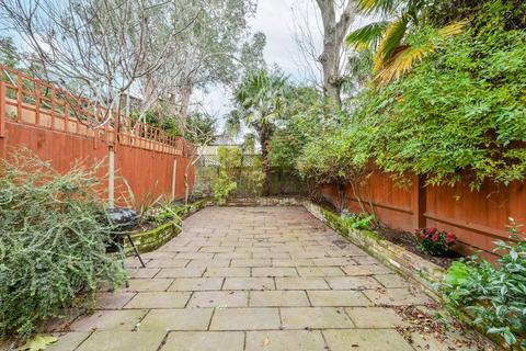 2 bedroom flat for sale, Barrowgate Road, Chiswick, London, W4
